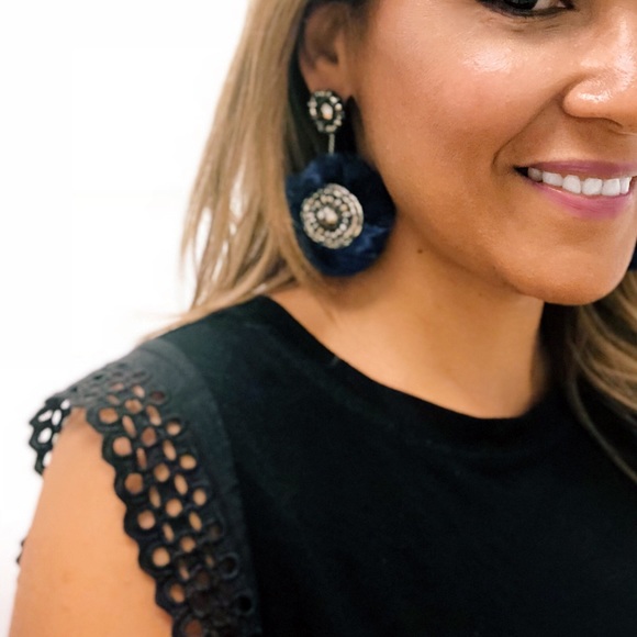 “VIDA” NAVY DROP EARRINGS (A12) - Picture 2 of 2